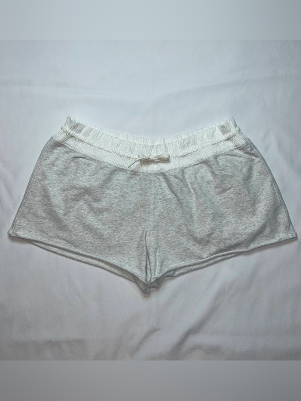 Lululemon Gray Lounge Shorts Drawstring Athletic Estimated Size 8